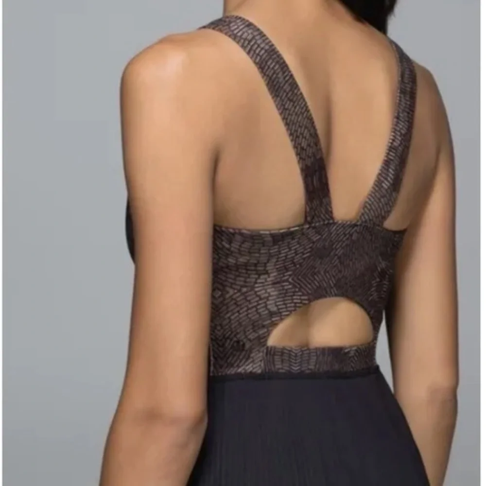 Lululemon City Tank Golden Goddess Cashew/ Black; Pleats; Size 12